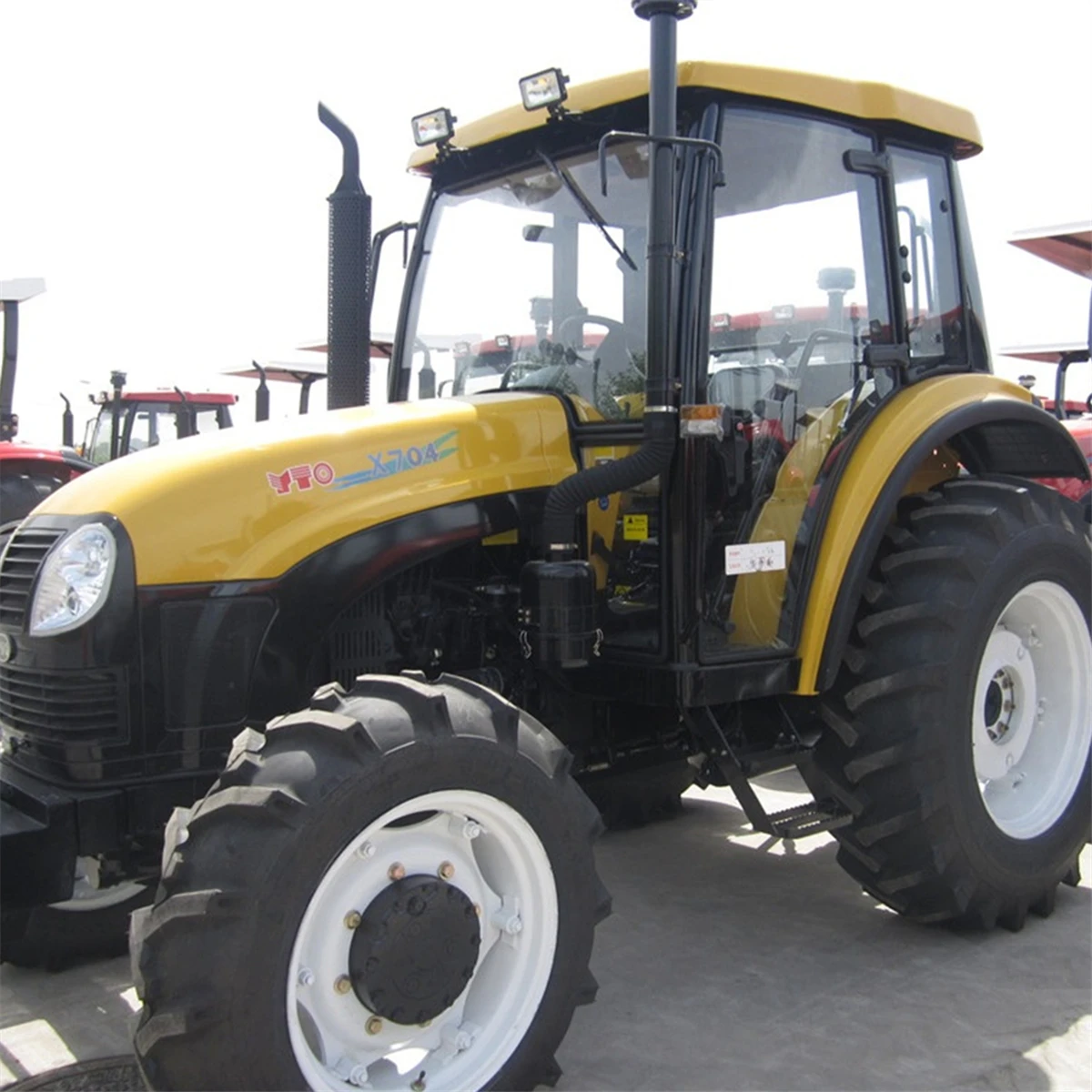 70HP 4WD Farm Tractor with Front Loader