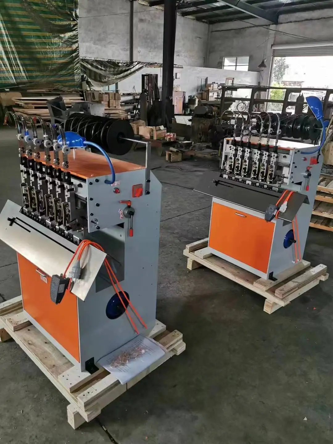 Multi-head heavy duty stapler book wire saddle stitching machine binding machine for customise this machine to take flat paper