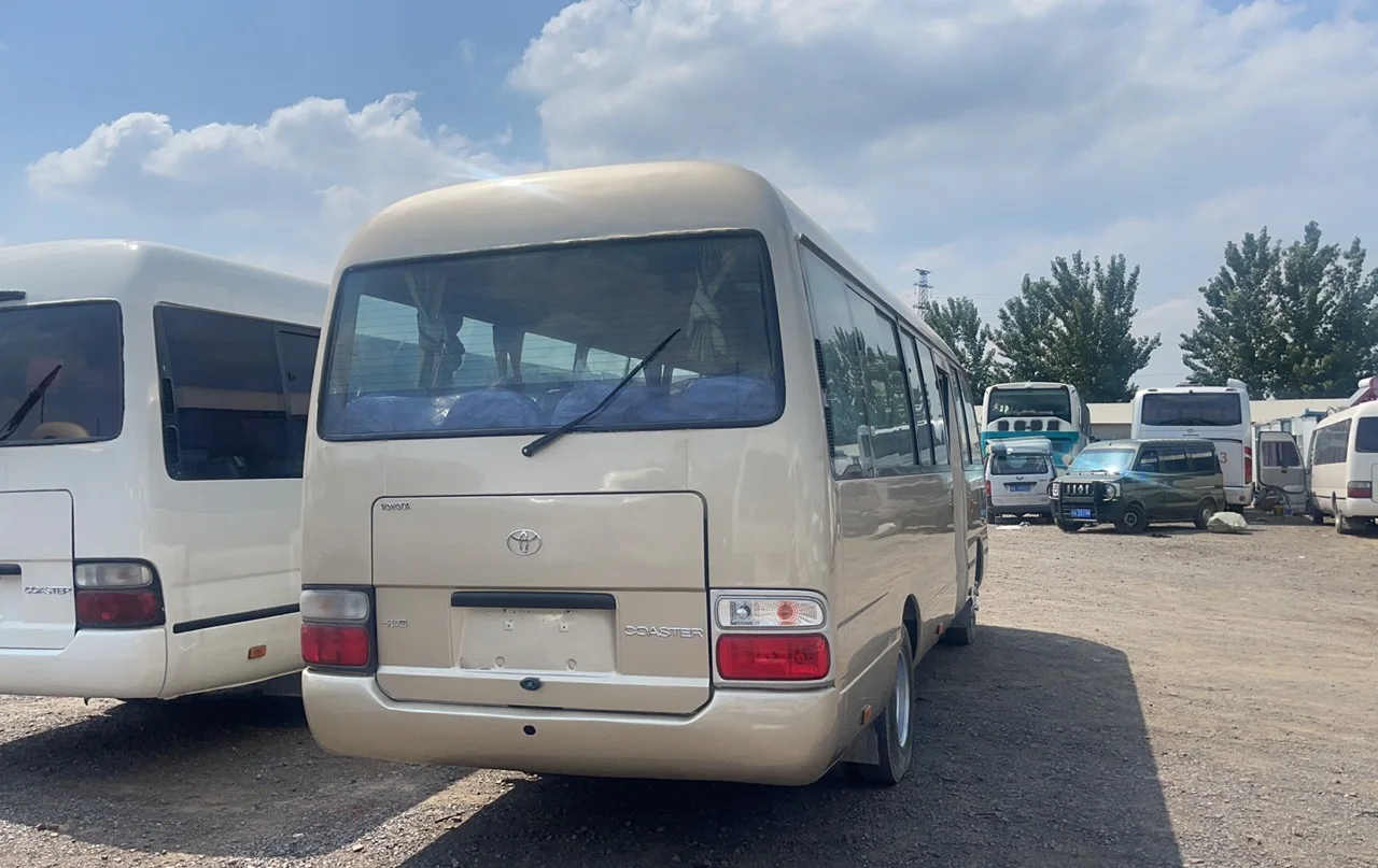 Used Toyo ta Coaster Bus 30 Seats LHD For Sale
