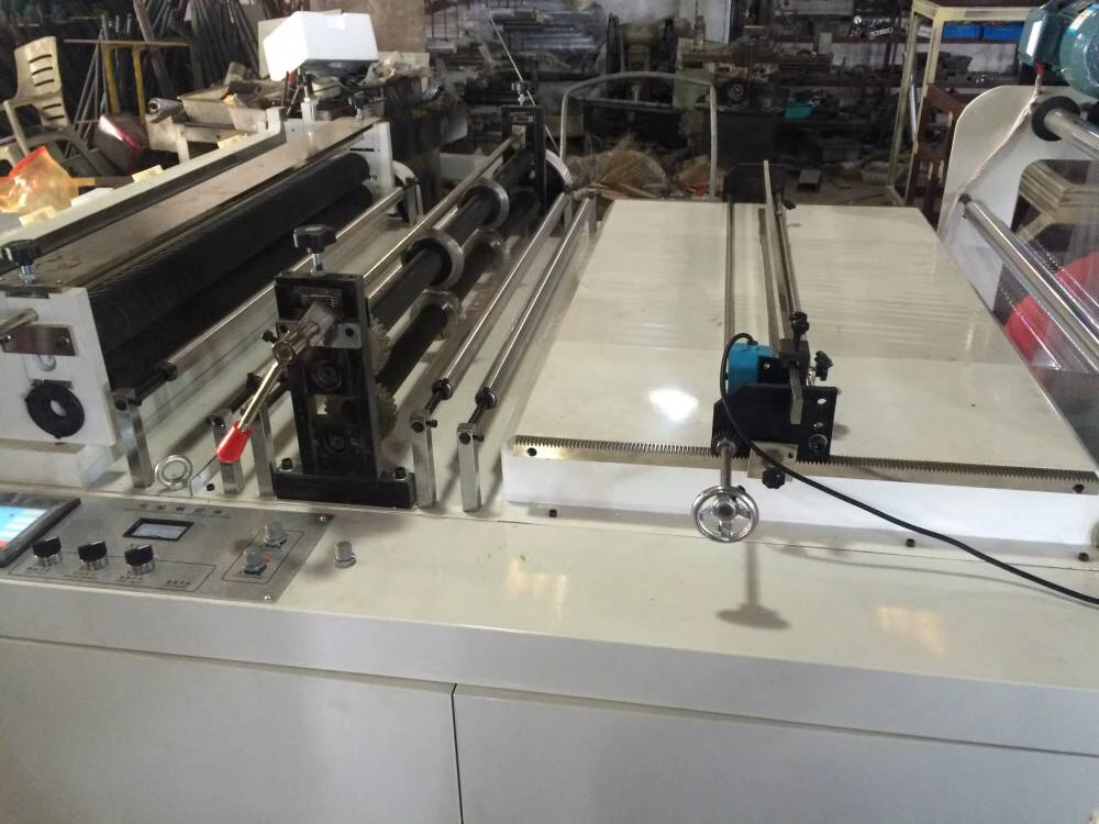 HQ1300D Plastic Film And Paper Sheet Cutting Machine