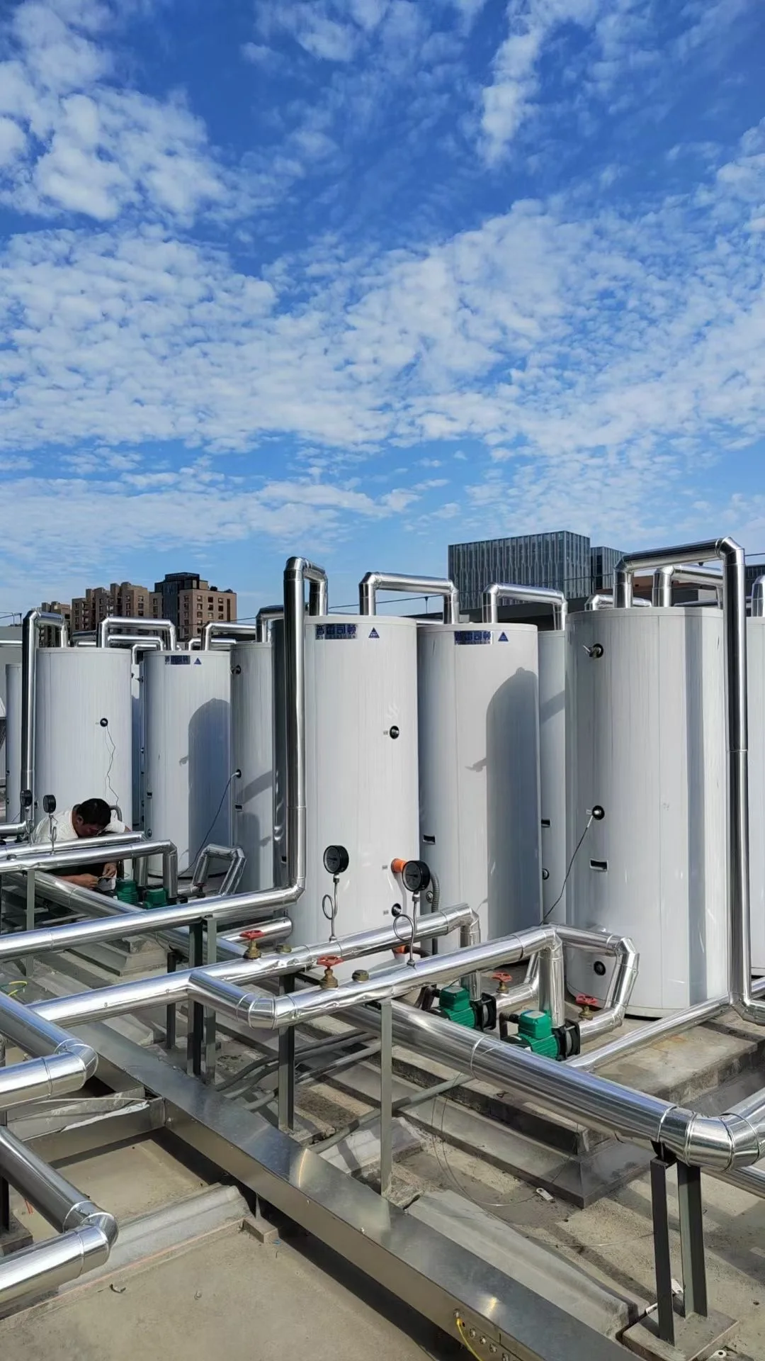 ODM OEM Supplier Hot 100L 200L compact pressurized residential Cheap wholesale split product split solar water heater on roof sy