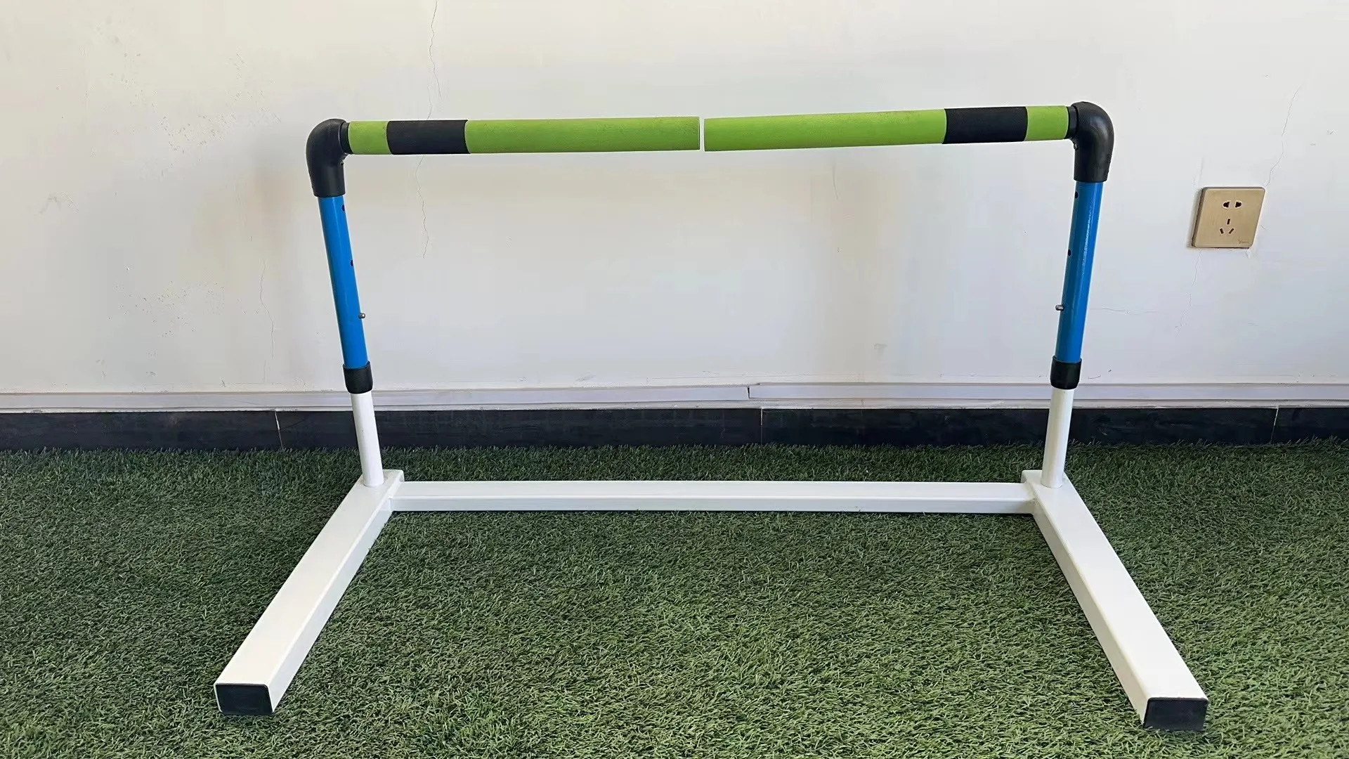 Wholesale Adjustable Height Athletics Safety Hurdle 110-meter Hurdles for Training