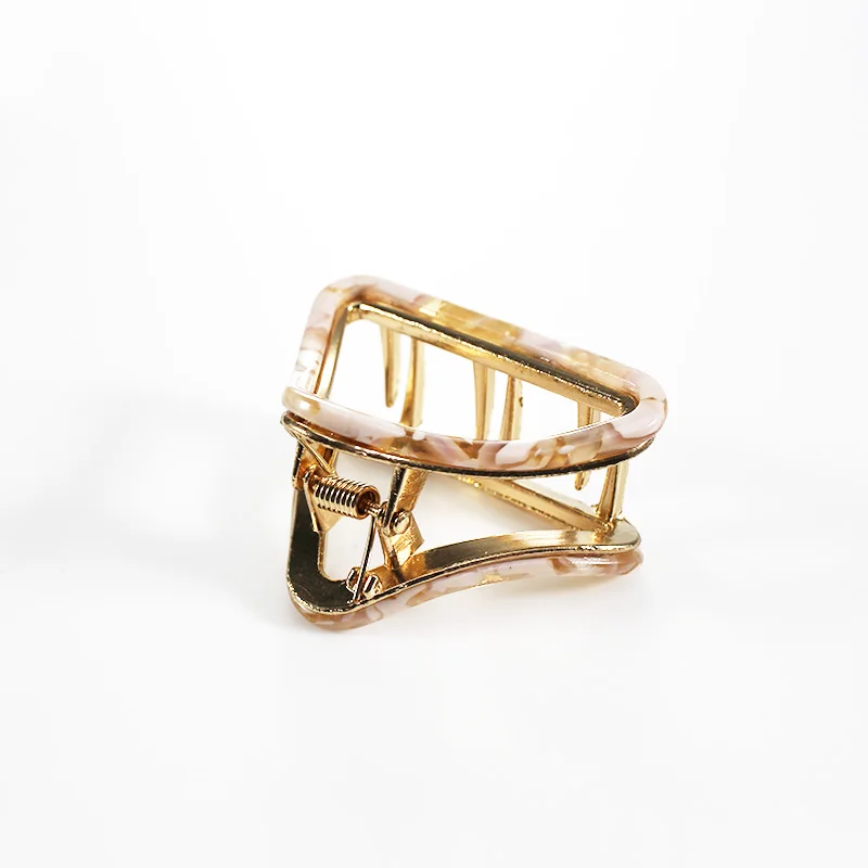 New Alloy Acetic Acid Triangle Hollow Marble Pattern Hair Claw Clip 5CM Mini Upmarket Fancy Cute Hair Clip For Women Girls