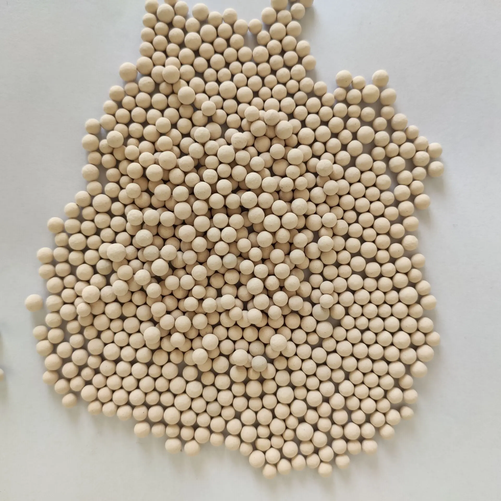 3A molecular sieve adsorbent