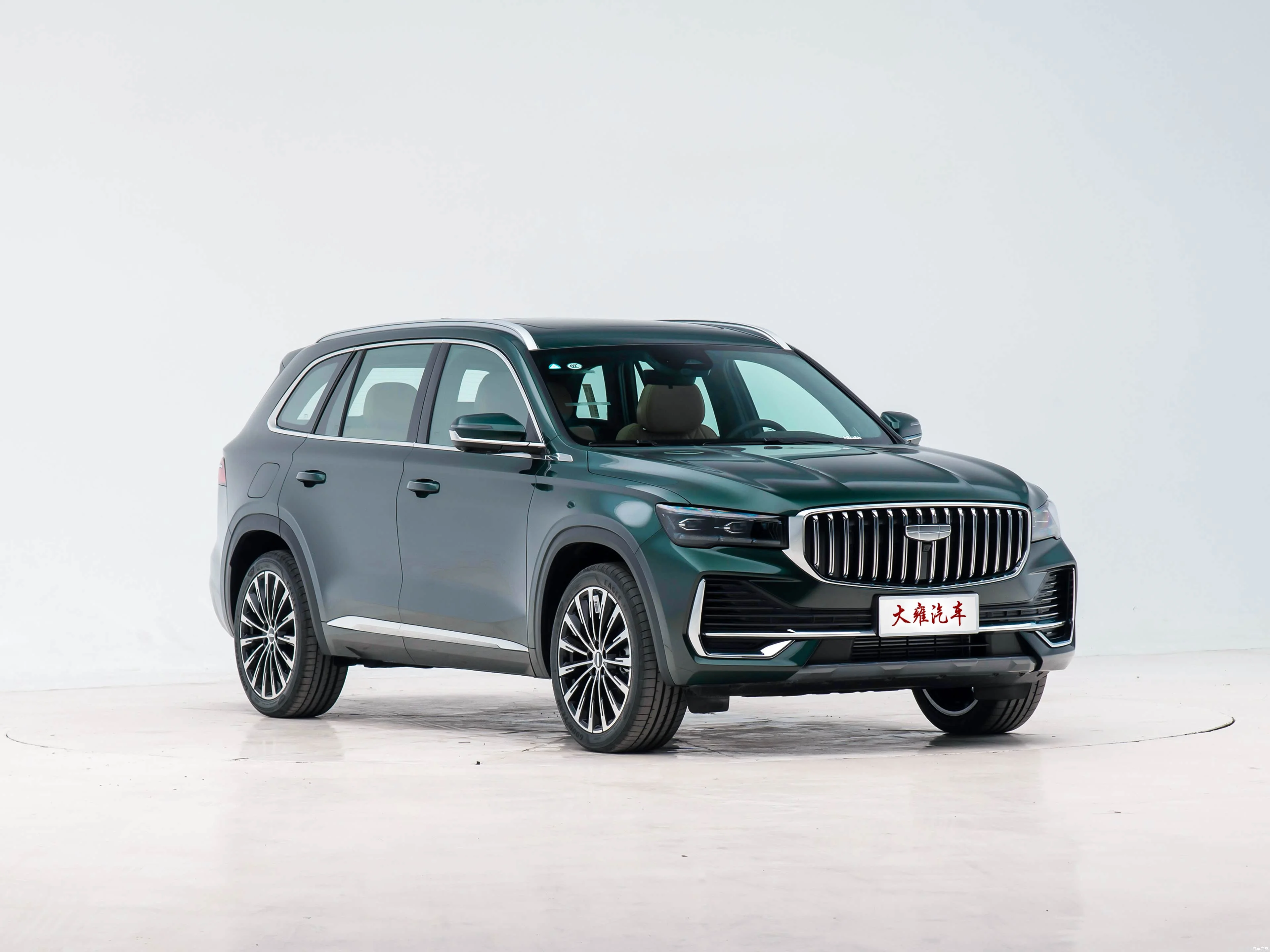 2025 Geely Monjaro SUV Роскошные китайские новые автомобили 2 0 т 238hp бензин MPV с автоматической коробкой передач FWD Рулевое управление