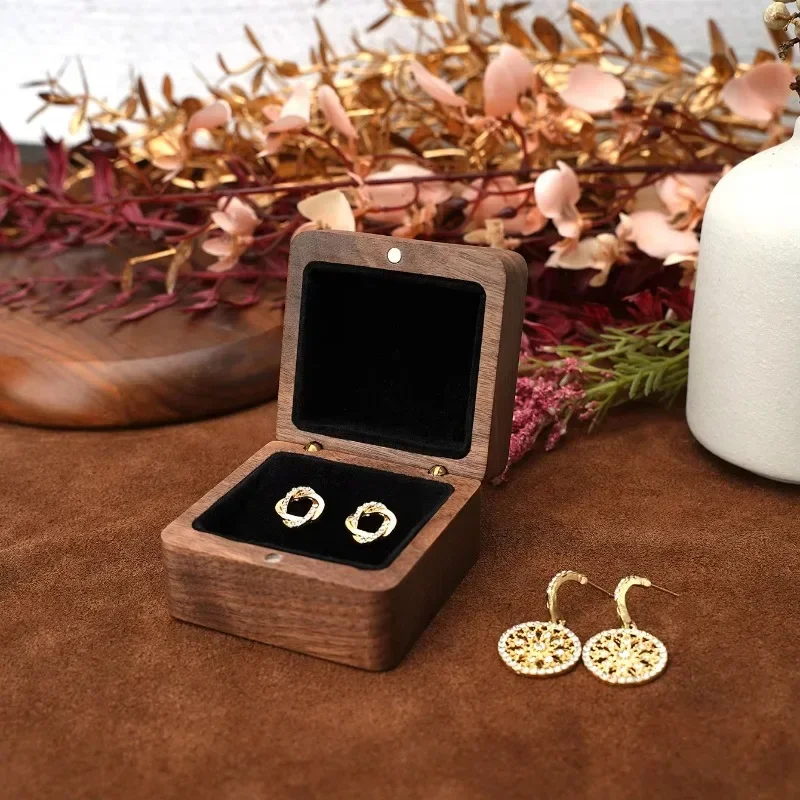1PCS Free Engraving Walnut Wooden Jewelry Box Earring Rings Wedding Ring Organizer Wood Box Luxury Jewelry Gift Packaging Box