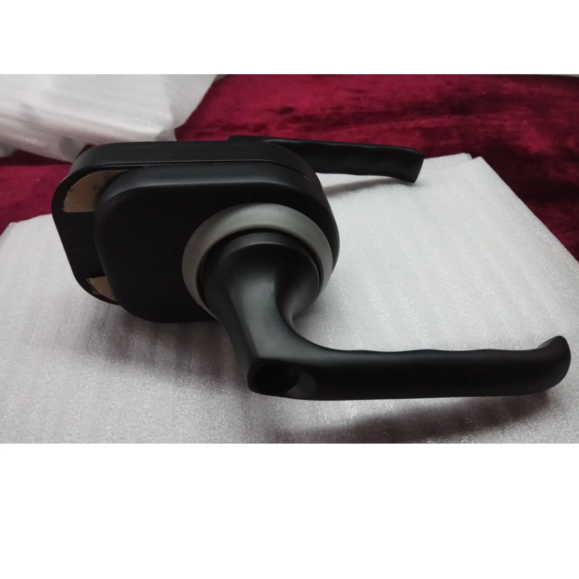 MP23-S modern aluminum glass sliding door lock,black door lock