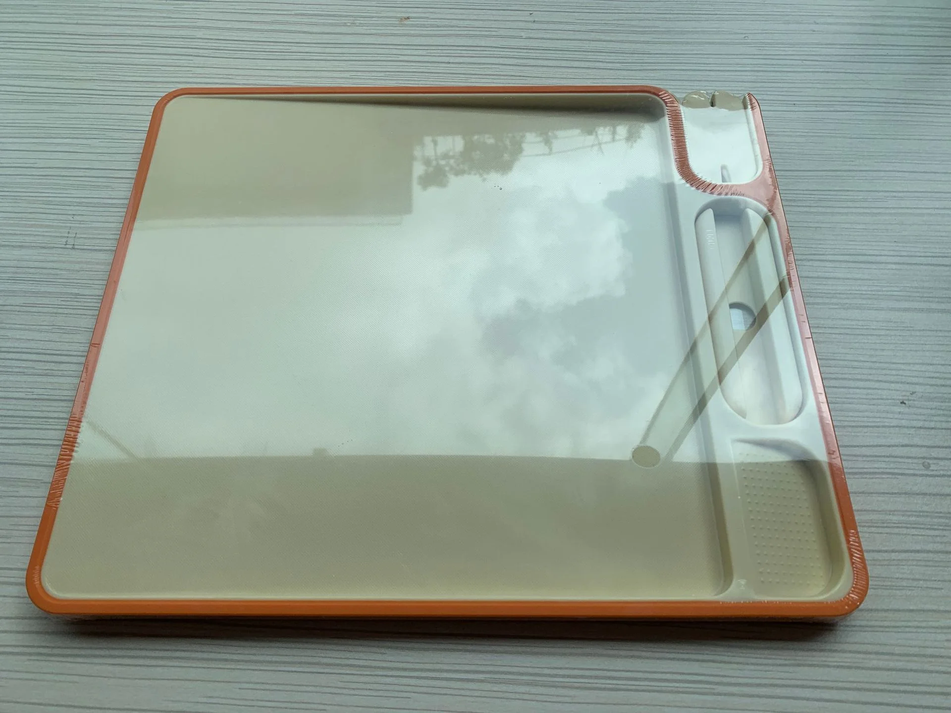 Multi-Purpose PE Kitchen Plastic Cutting Board for Fruit and Knife Chopping Food Preparation Knife Board