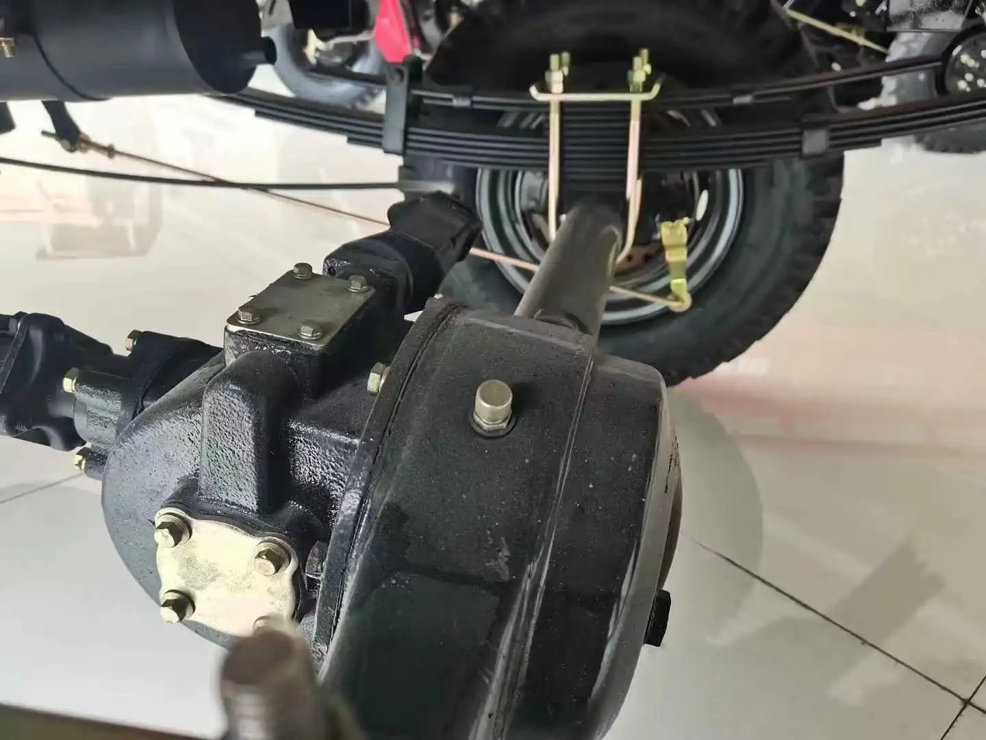 Factory Price 650W 800W Freight Electric Tricycle Enclosed Cabin Electric Cargo 1200W 3 Three Wheel Electric Tricycle for Cargo