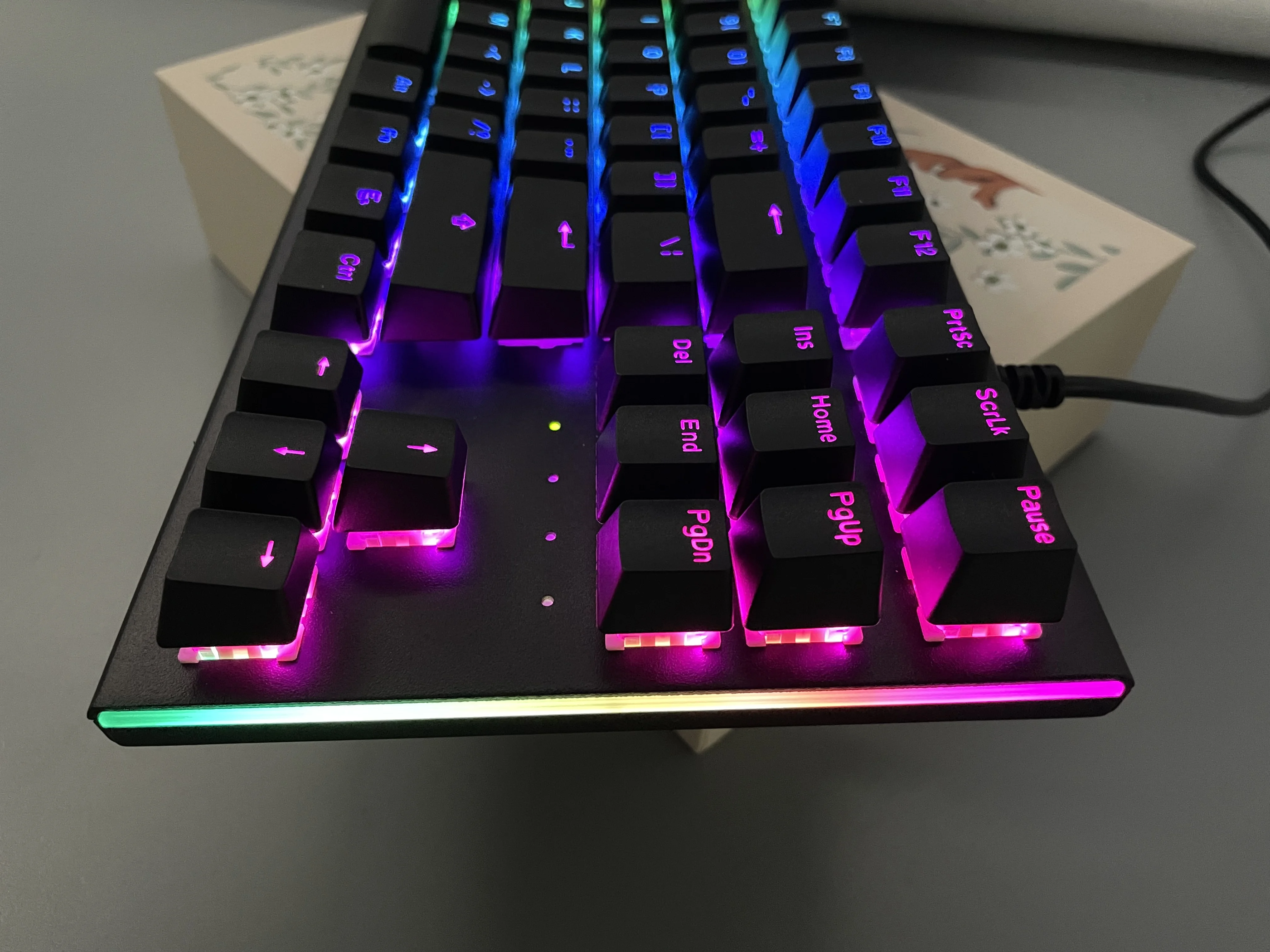 Игровая клавиатура Freenman с ультратонким дизайном, металлический алюминиевый корпус, механическая беспроводная клавиатура с RGB-подсветкой для ПК, Mac