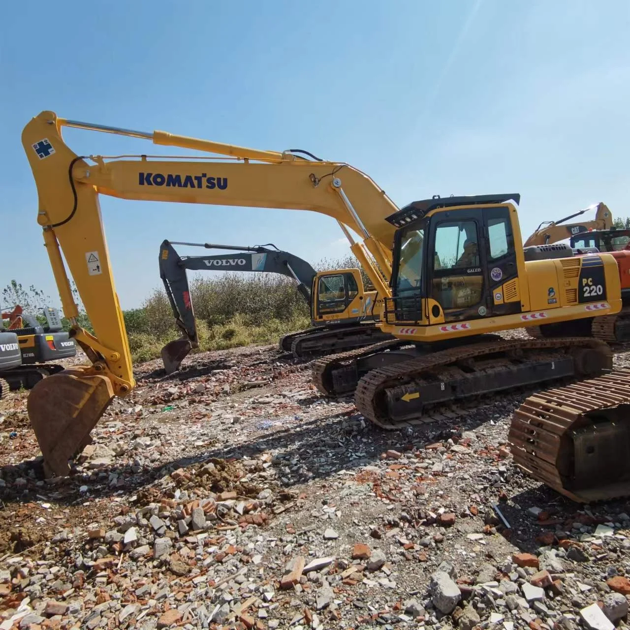 used Komatsu excavator PC200-8 pc220-8 pc210-7,PC200 PC120 PC60 PC200 komatsu backhoe pc200