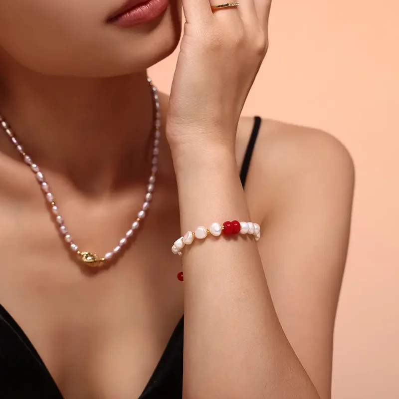 2024 New Jewelry Natural Stone Bracelet 18k Gold Plated Stainless Steel Ot Clasp Waterproof Gold Bead Pearl Bracelet For Women