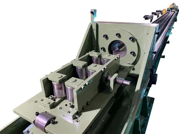 Fully automatic drawing machine