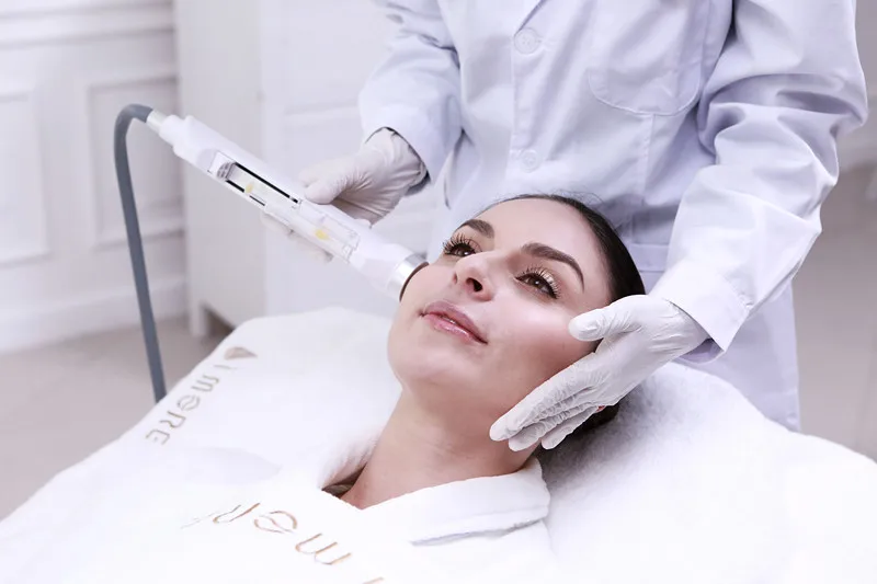 Portable Electroporation No Needle Mesotherapy Cryo EMS Facial Massager For Skin