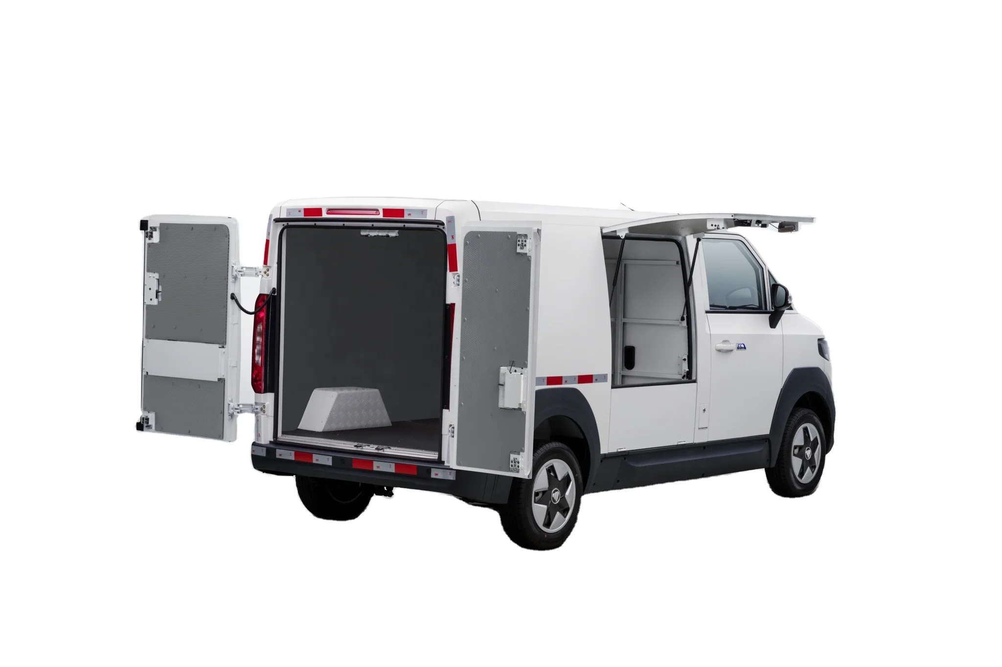 Manufacturing price 116kw /4000 Rpm 3350mm Chinese electric mini Cargo Vans for sale