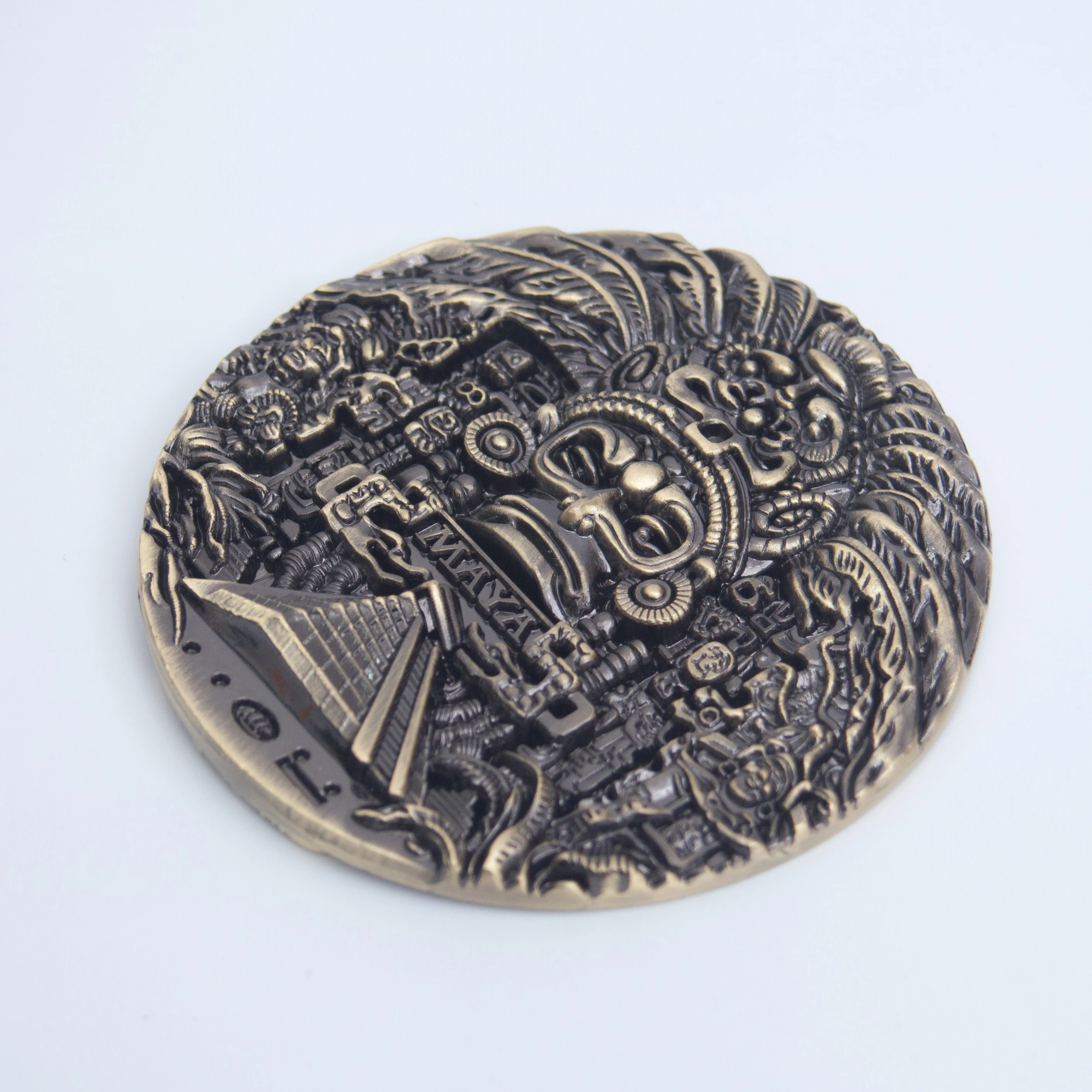 Super Strong 3D Embossed Bronze Pyramid Big Bronze Badge Collection Coin Lucky Imitation 3D Pyramid Coin Strong