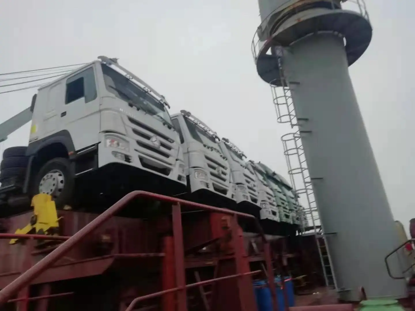  Б/у самосвал Sinotruck Howo 20 30 50 70 100 тонн 8x4