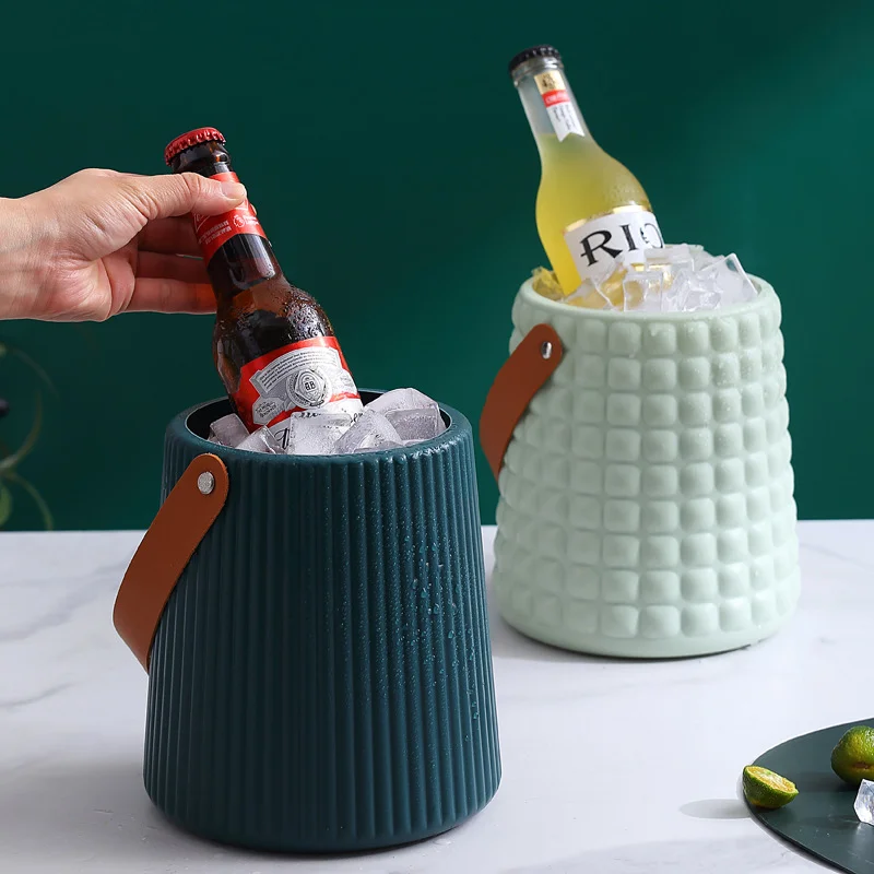 Creative plastic portable flower bucket outdoor dining iced wine bucket home desktop decoration flower bucket