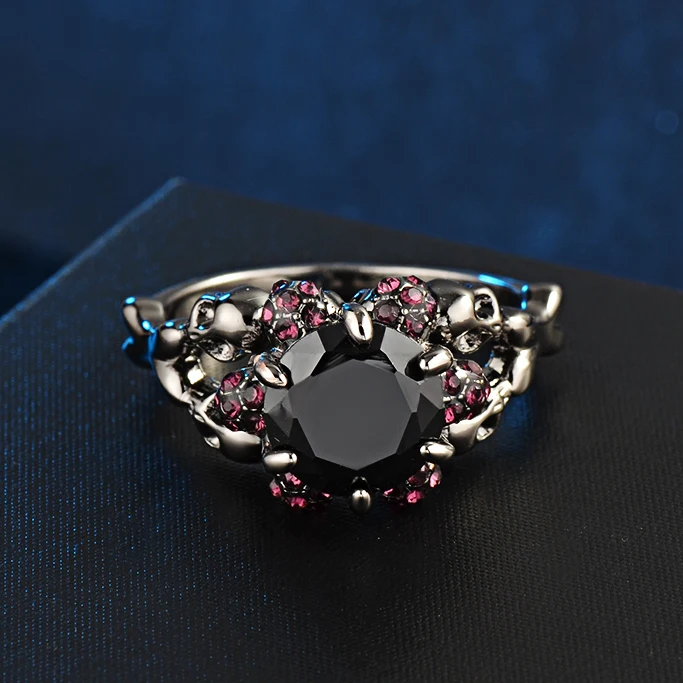 
European And American Princess Diamond Ring Domineering Skull Punk Black Gemstone Black Gold Ring 