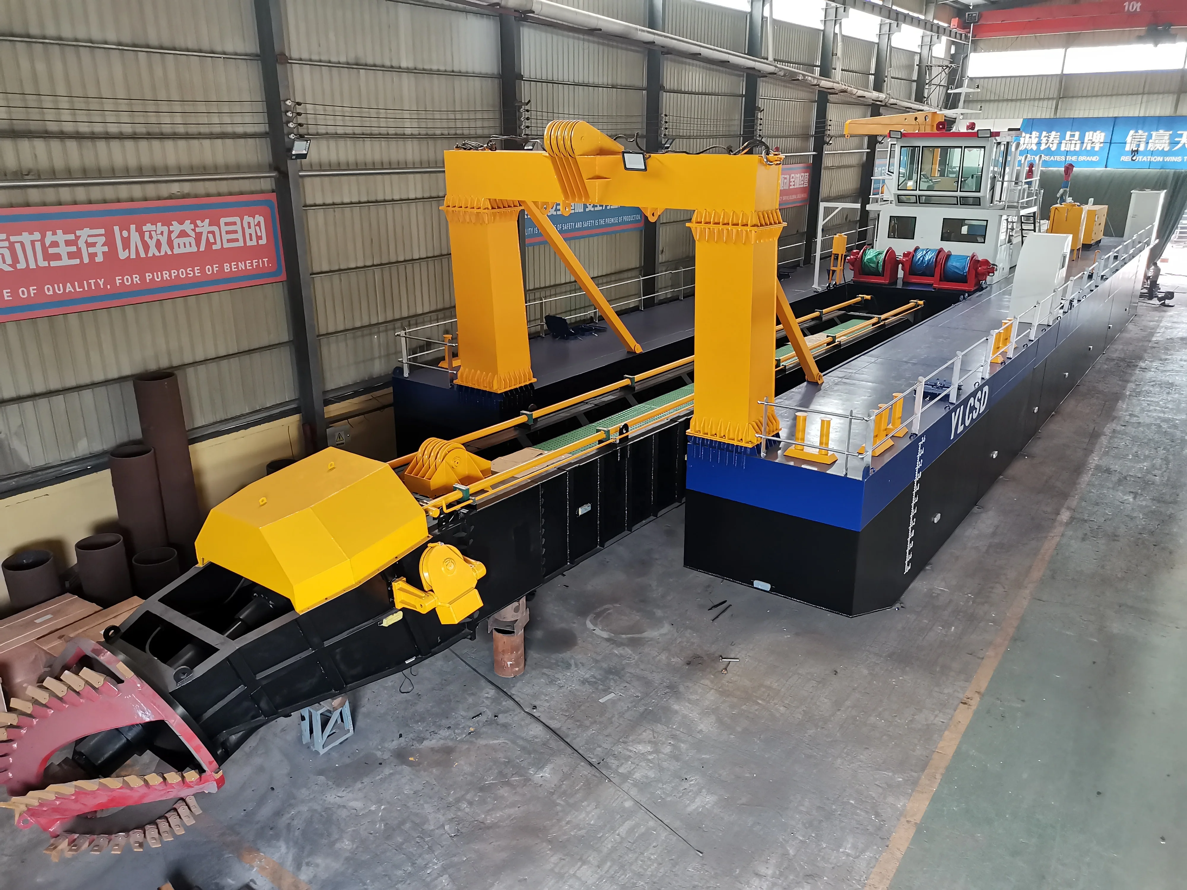 China Made 3500cube/hour Hydraulic Cutter Suction Dredger for Port River Dredging