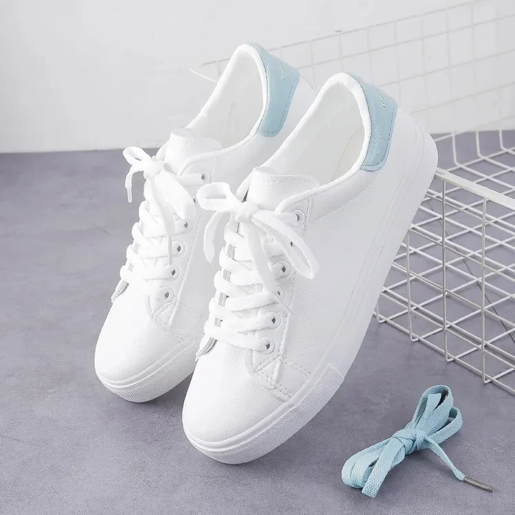 Hot Sale Flat Bottom Small White Shoes Student Walking Shoes Round Toe Sports Leisure Women Skateboarding Shoes