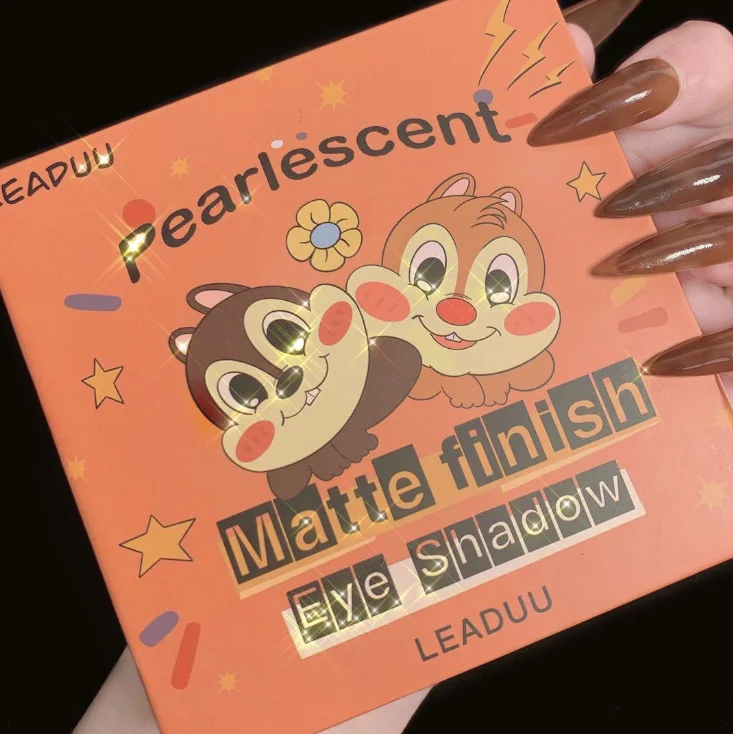 LEADUU Good Quality Cartoon Squirrel Create Custom 9 Color Eyeshadow Palette Private Label