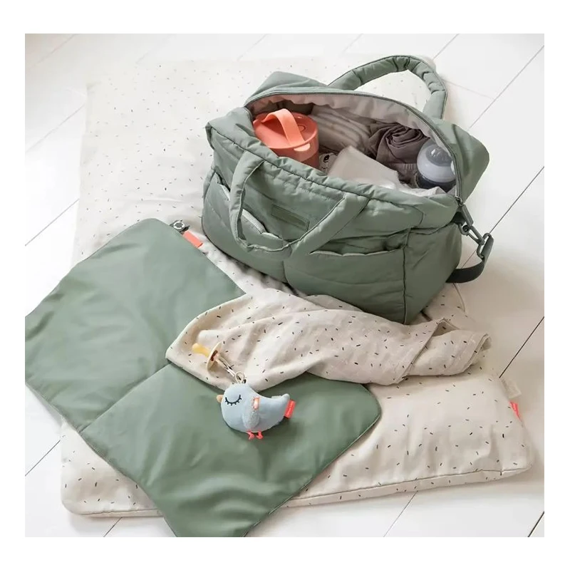 Eco-Friendly Custom Portable Nylon Baby Diaper Caddy Organizer Puffy Puffer Pouch Shoulder Mommy Duffle Tote Nappy Bag Baby