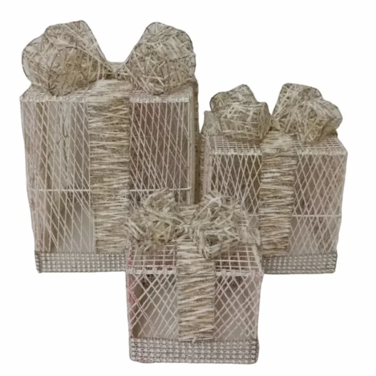 Gift Box Christmas Decor Small Night Light Waterproof Acrylic Material Battery Lighting Pure Handmade Crafts