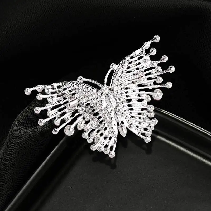 Wholesale New Products Custom Metal Gold Fashion Rhinestone Designer butterfly Lapel Luxury Pin Lapel Pins Brooches for Women