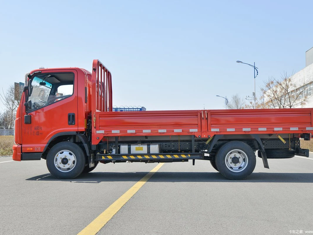 china brand famous diesel engine 4x2 cargo truck/delivery truck cargo KAMA hot sale/cargo truck in Philippines