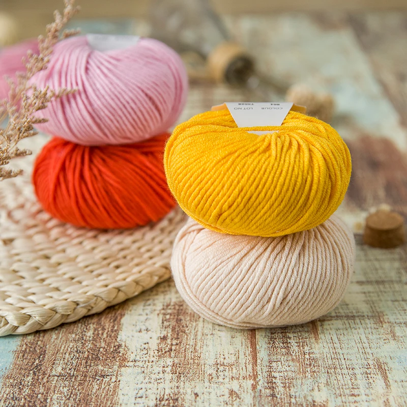 Yarncrafts Высококачественная Новая натуральная шерстяная пряжа для ручного вязания 50 г свитеров шарфов головных уборов одеял
