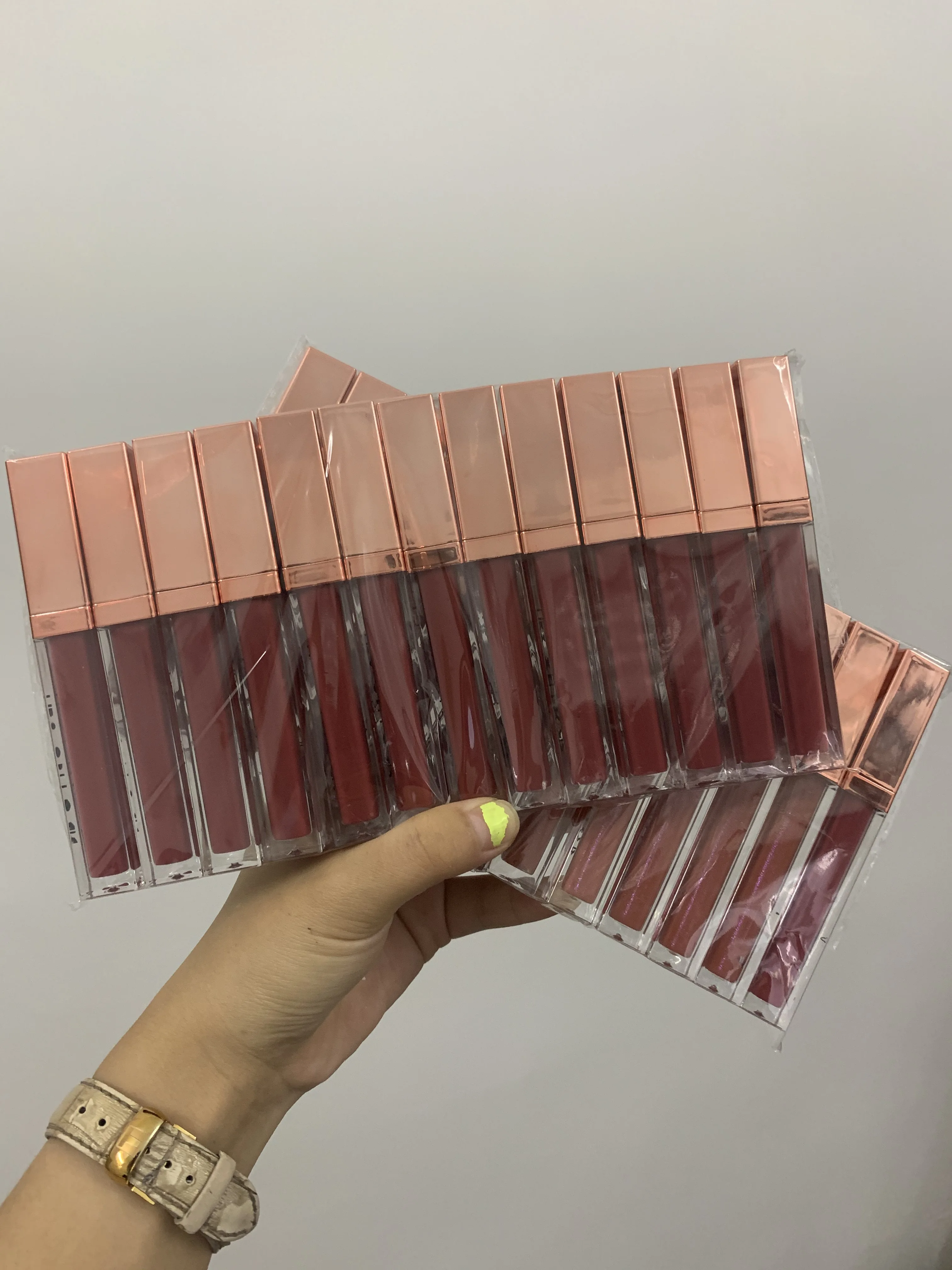 
fast shipping china high quality lipstick kiss proof private label liquid matte waterproof lipstick 