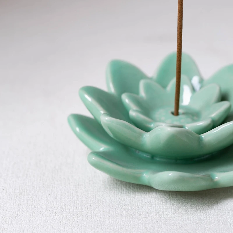 YUANWANG Wholesale Incense Holders Custom Ceramic Lotus Incense Burner Incense Joss Stick Holder