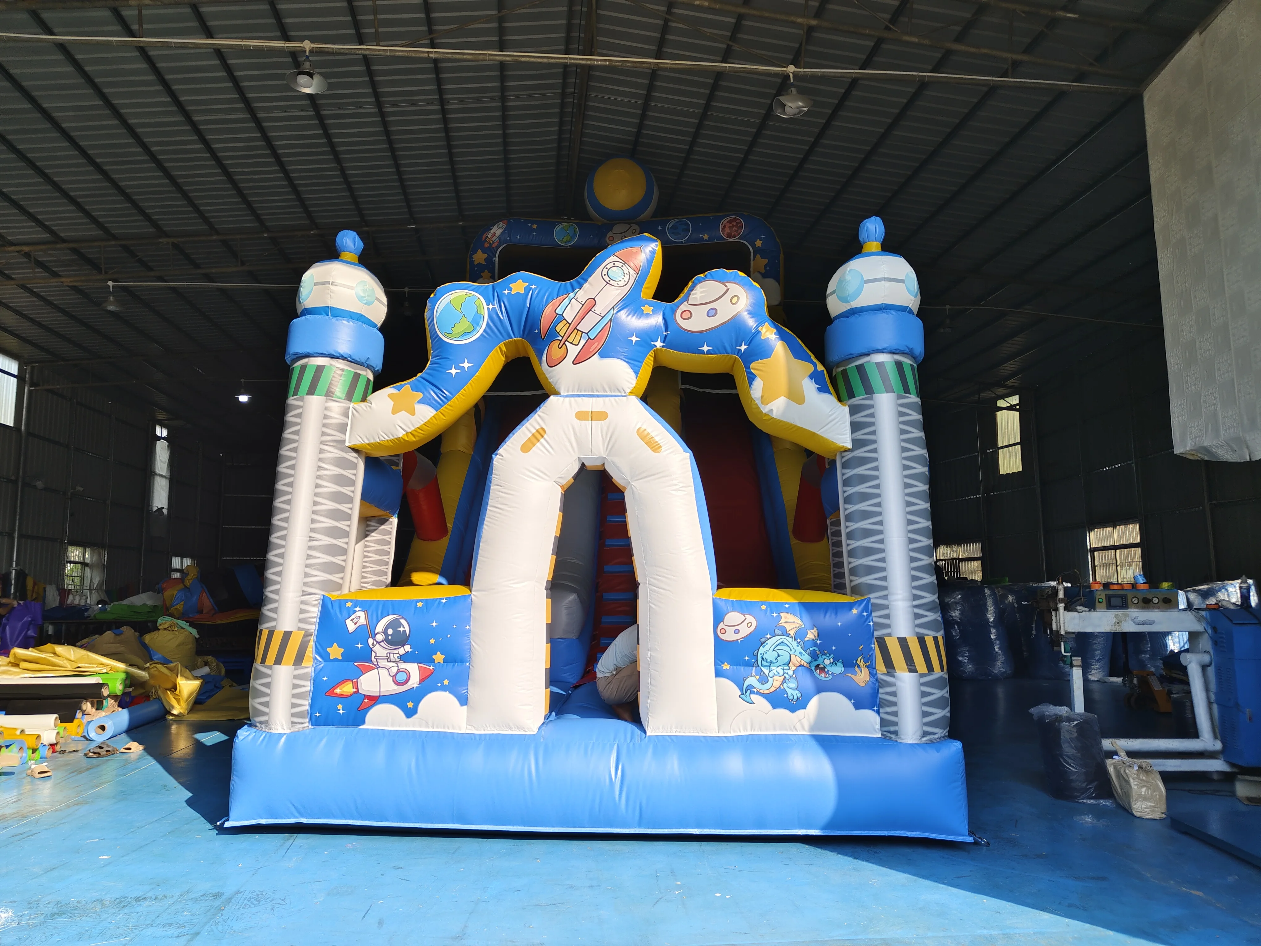 Outdoor Animated Spaceflight Inflatable Slide Spaceflight Theme Inflatable Dry Slides Bounce Slide For Kids