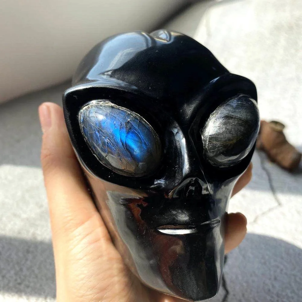 Wholesale black obsidian alien skull folk crafts art sculpture healing crystal carved natural crystal alien head for decoration