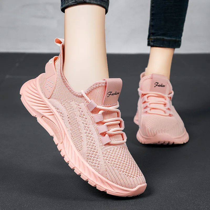 Cheap Wholesale factory in China Light trendy casual sport shoes women sneakers knit soft upper walking style shoes