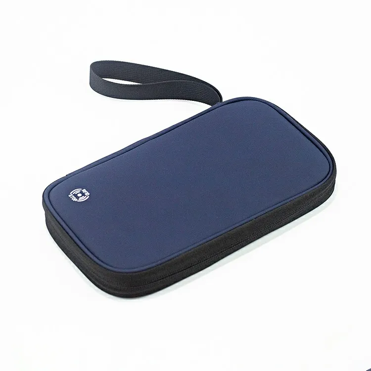 Lightweight Family Travel Passport Holder Large Waterproof Oxford Cloth Storage Wallet with Zipper for Men Women Cards