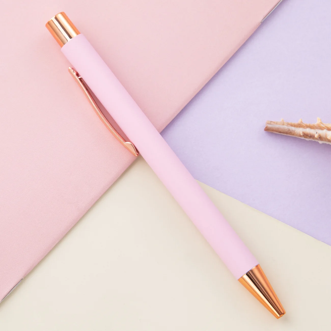 US hot sale Macaron retractable ballpoint pen hotel office student promotional gift pen logo rubber coated metal pens