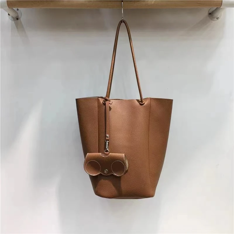 Litchi patterned soft skin large capacity bucket bag, single shoulder mother tote bag