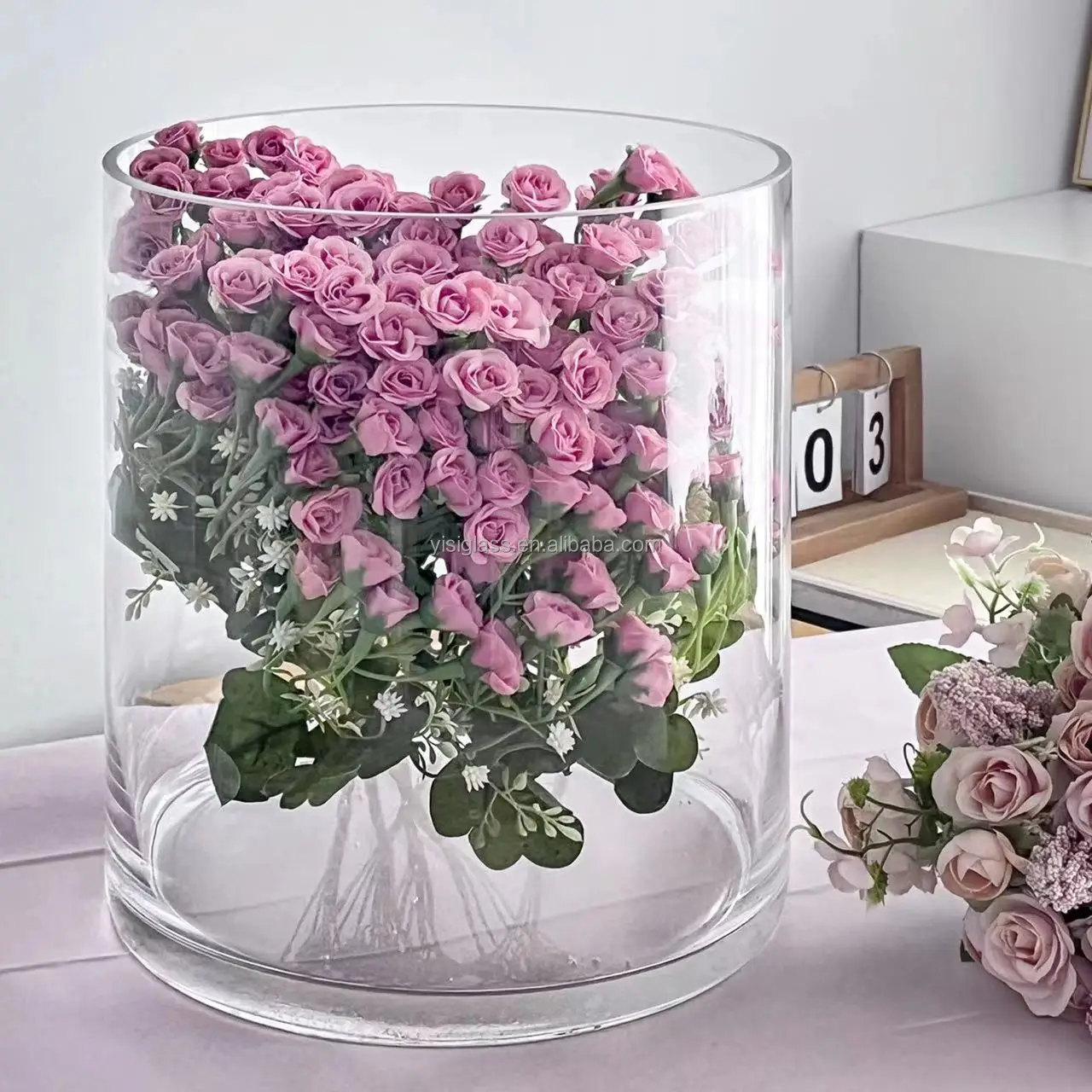 Customized size 25cm 30cm 35cm clear transparent cylinder glass vase for flower