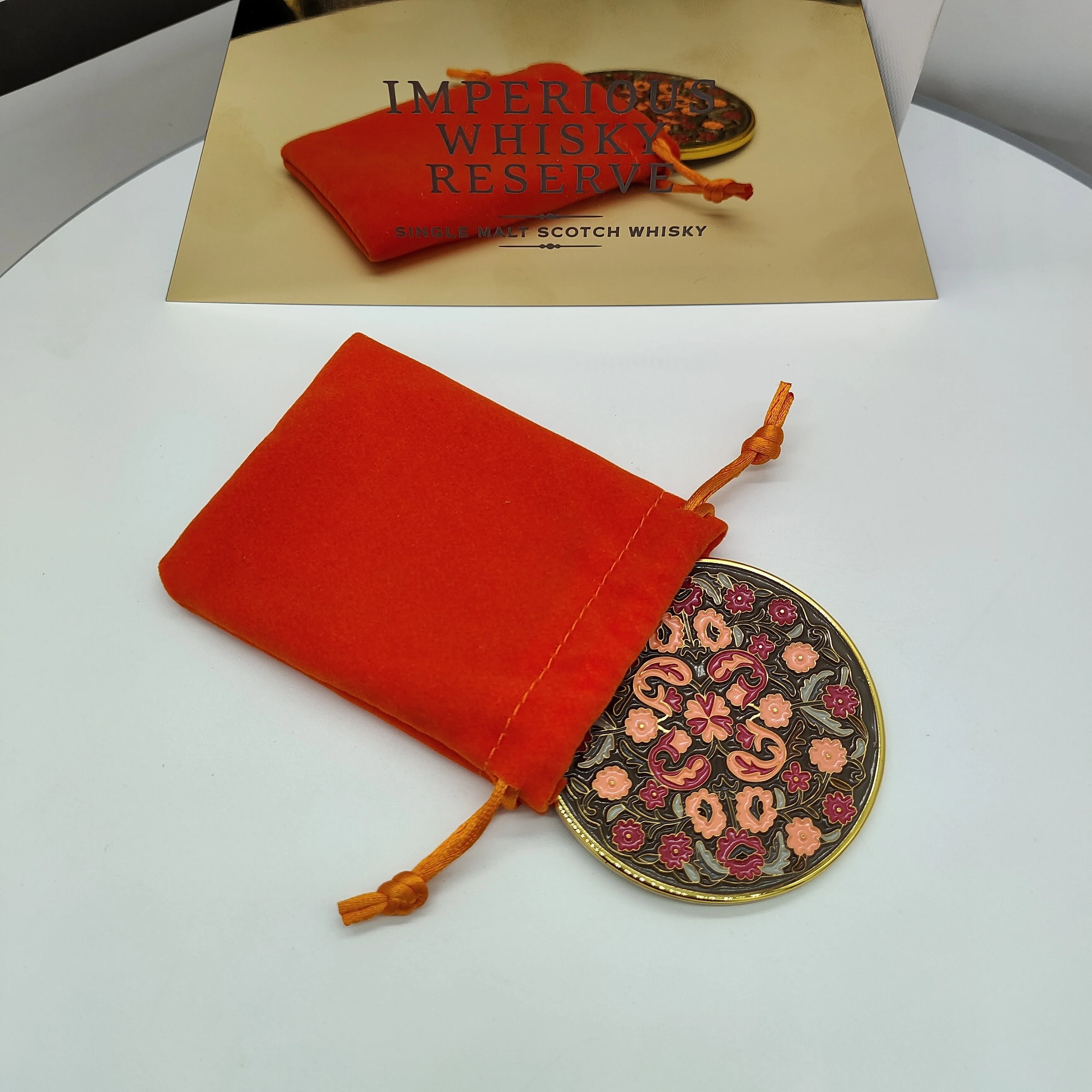 Traditional Style Fashion Pocket Mirror Flower Pattern Old Style Metal Small Makeup Vanity Mirror