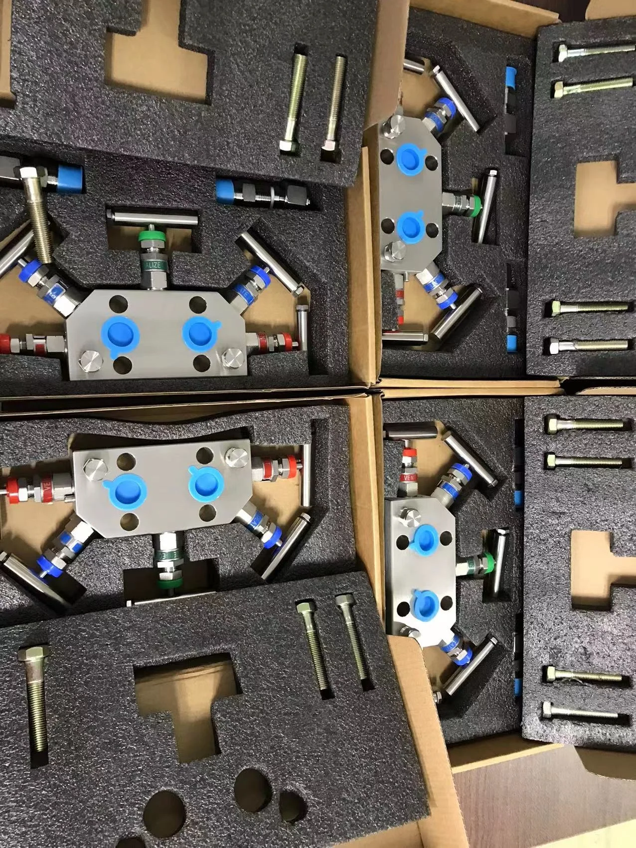 Hot Sales Rosemounte 0305 0306 Integral Manifold 0305RC52B11B4 0306RT22BA11SG For Pressure Transmitter