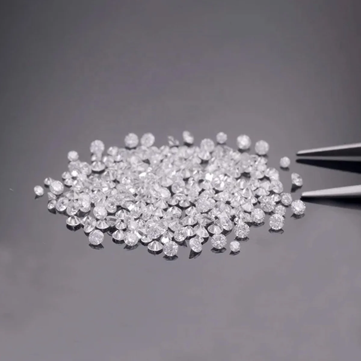 Abiding Factory Price DEF Color VS Round Melee 0.7mm-2mm HPHT Loose Melee Diamonds Lab Grown CVD Melee Diamonds