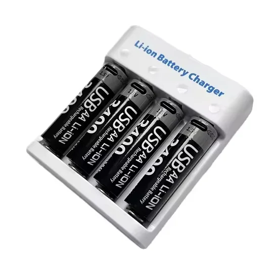 Smart 4 Slot 1.5V USB Cylindrical  AA AAA Battery Lithium-ion Battery Charger for Home Toys