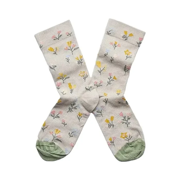 Manufacturer wholesale custom design Korean style young girls fuzzy cute printed socks