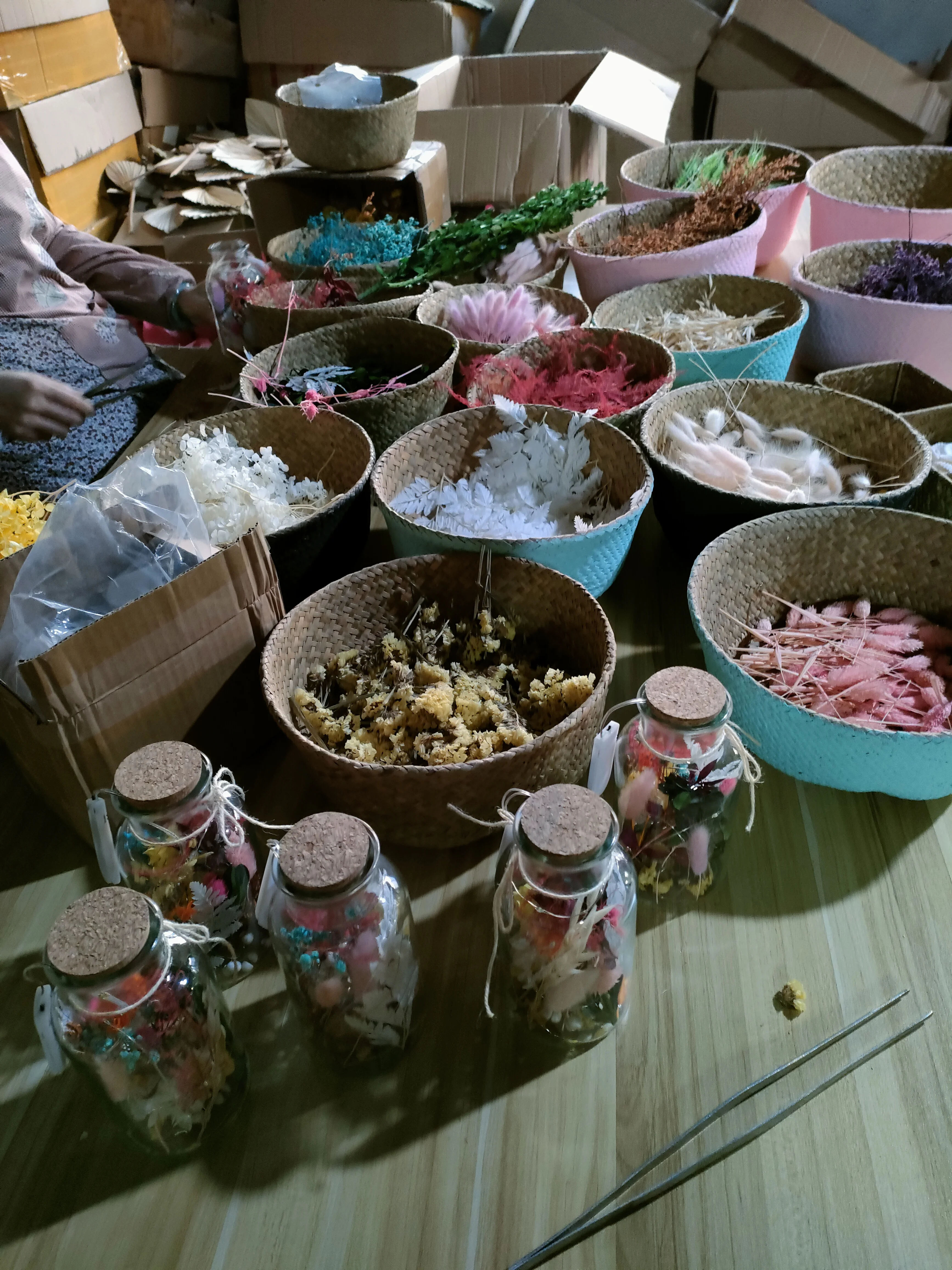 dried preserved flower, grass bottle, LED lighter, flower gift party home decoration