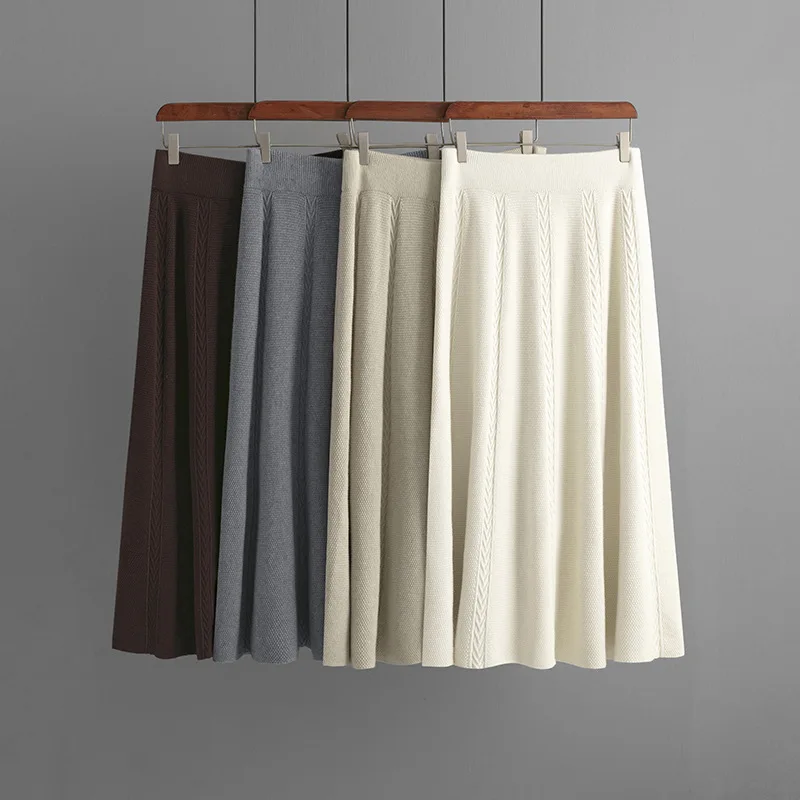 2023 New Mid-length Autumn And Winter Casual Pendent Solid Color Knitted Skirt Women Pleated Skirt