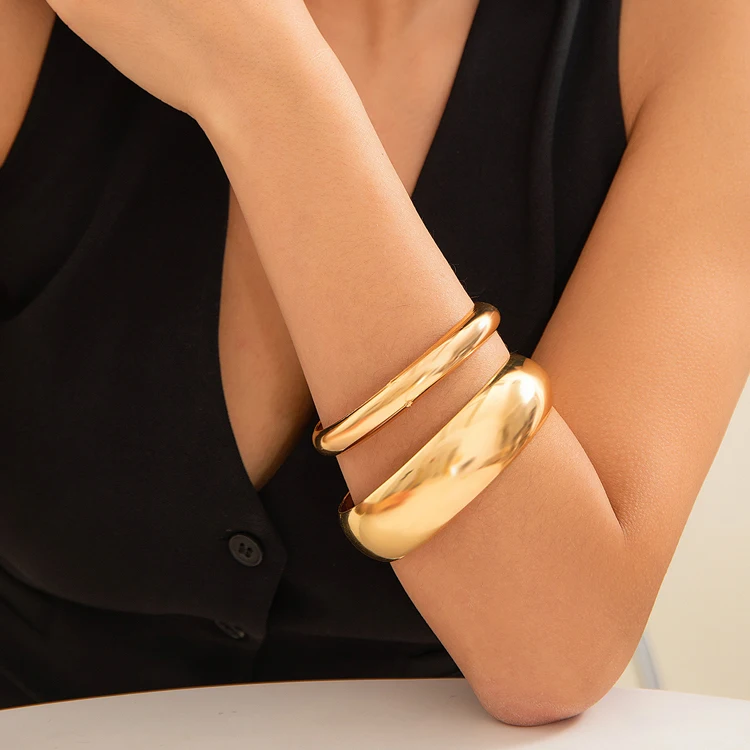 Punk exaggerated geometric arc wide face bracelet personalized simple set bracelet for women