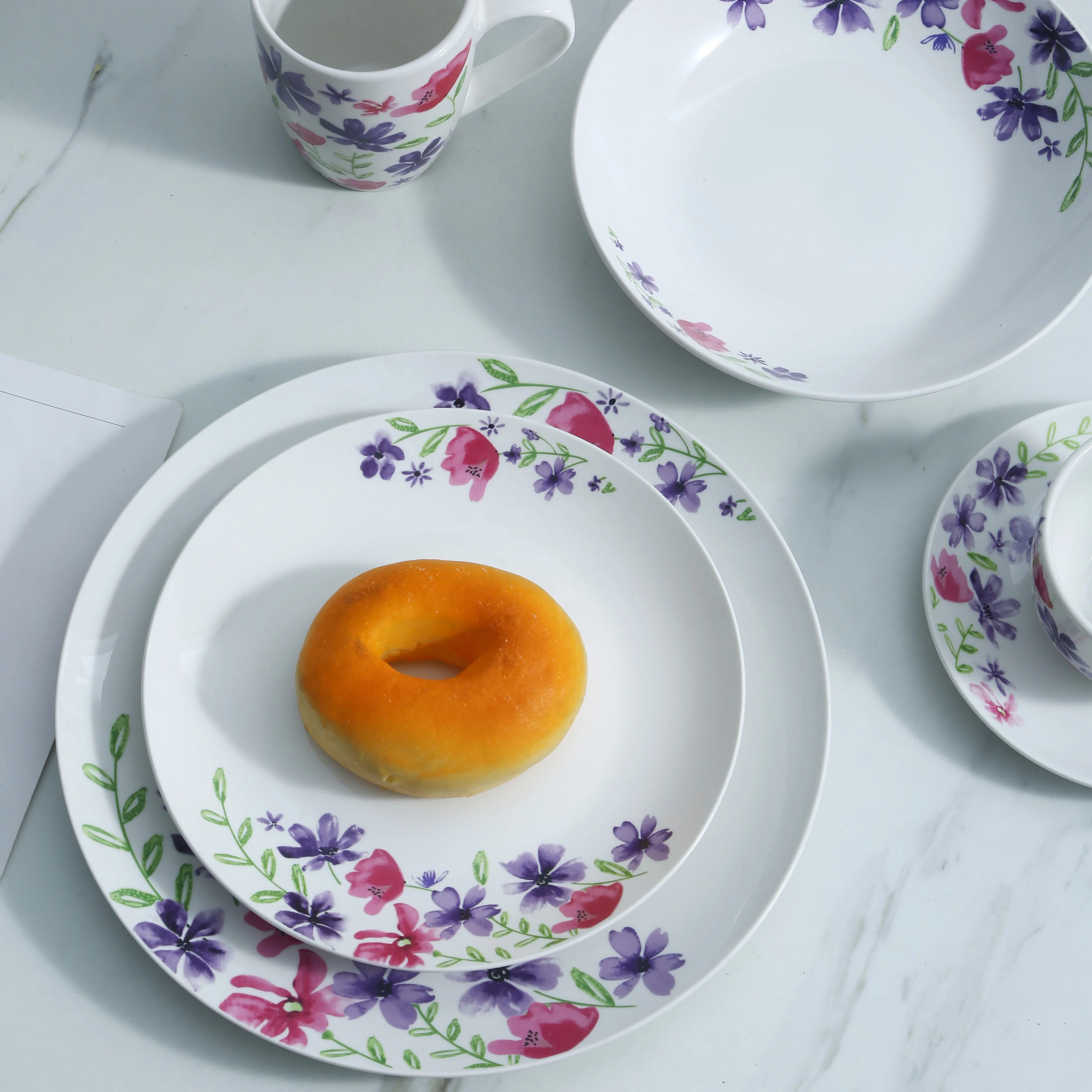 Wholesale Household tableware 18 pcs ceramic dinnerware set