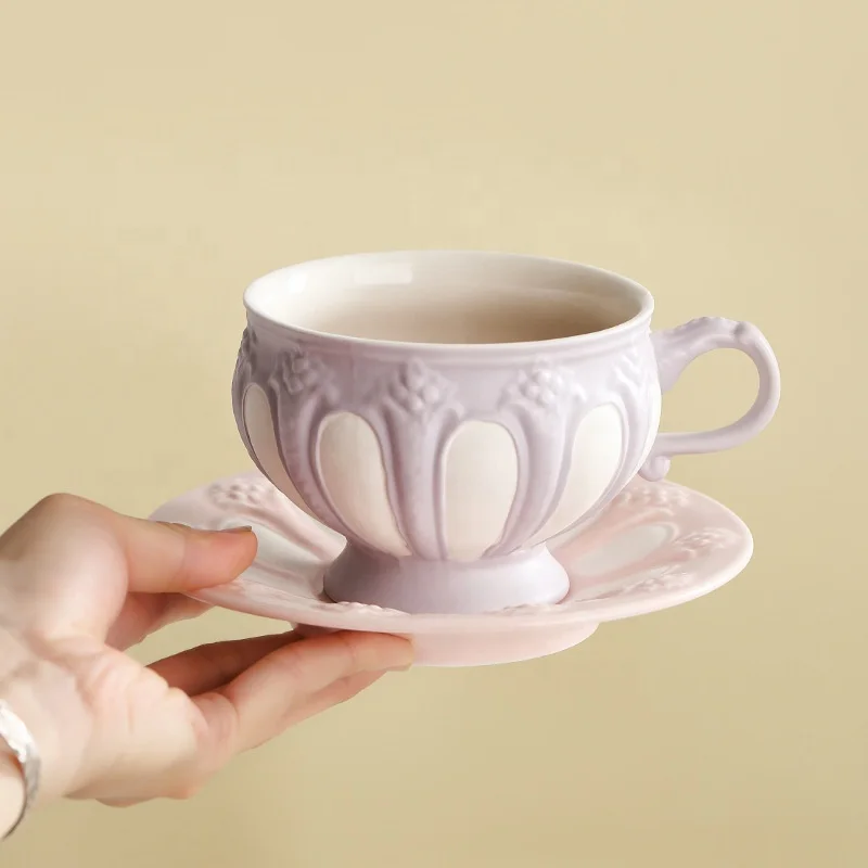 Customized Retro Style Flowers And Art Deco Good Quality Chinese Ceramic Afternoon Tea Teacup And Saucer